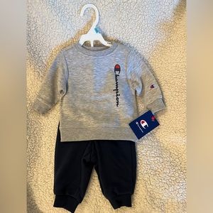 Champion 2 piece baby set.